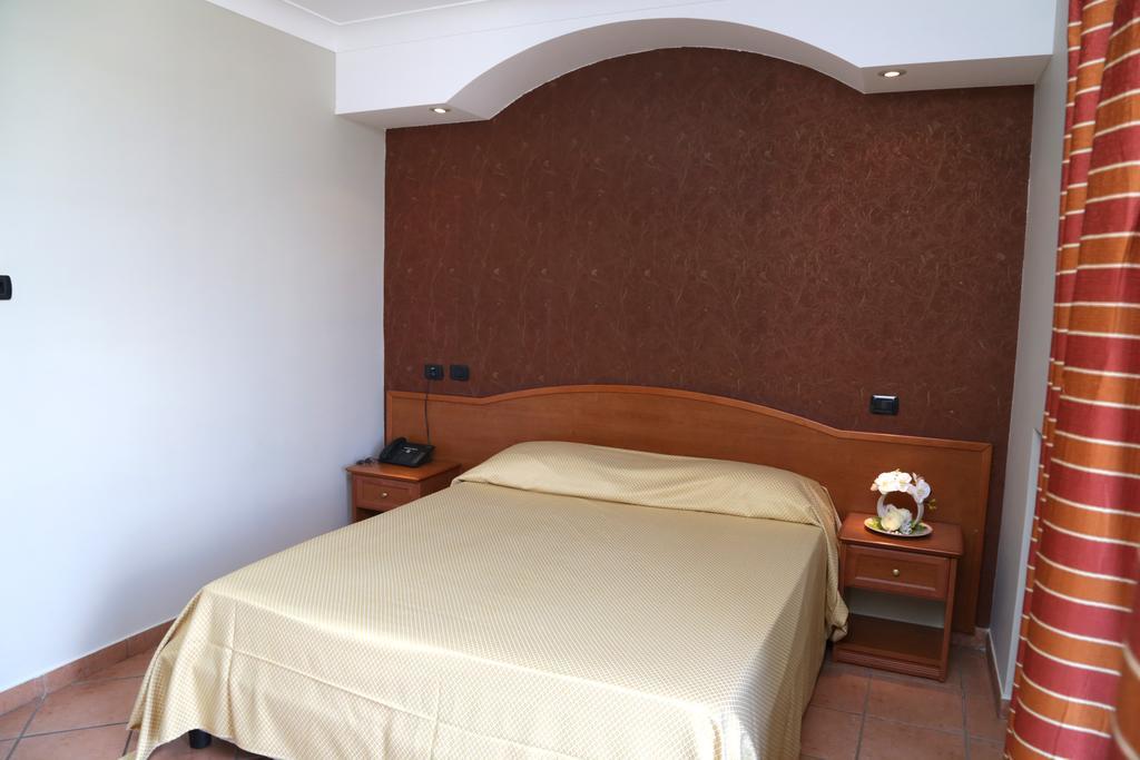 Hotel Stefano a Melito Melito di Napoli Esterno foto