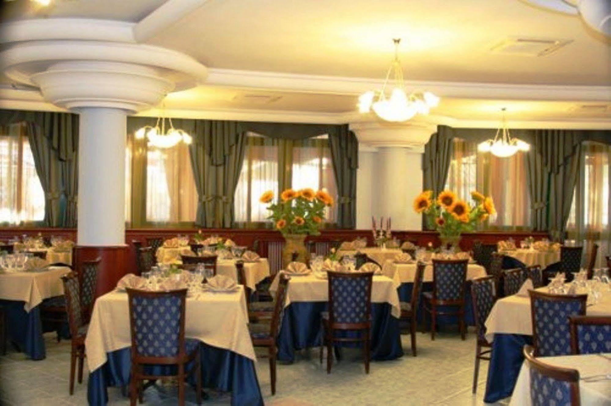 Hotel Stefano a Melito Melito di Napoli Esterno foto