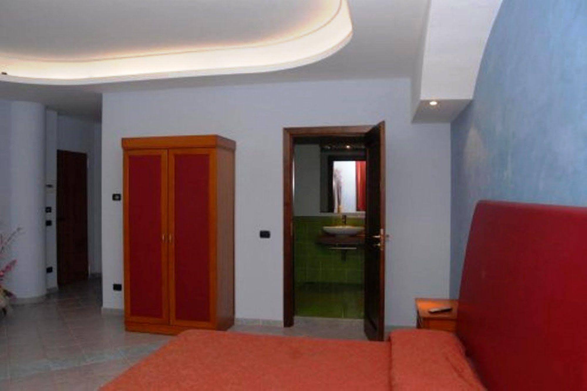 Hotel Stefano a Melito Melito di Napoli Esterno foto